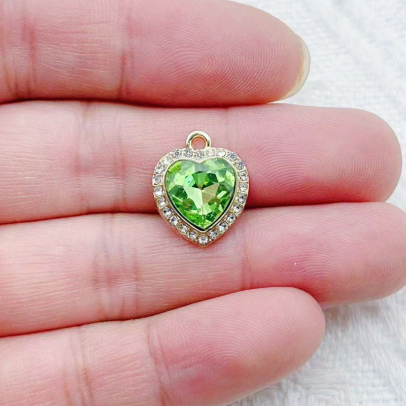 10개 하트 모양의 화려한 보석 펜던트, 신선한 스타일 - Jewelry Making Pendants 리뷰 및 가격