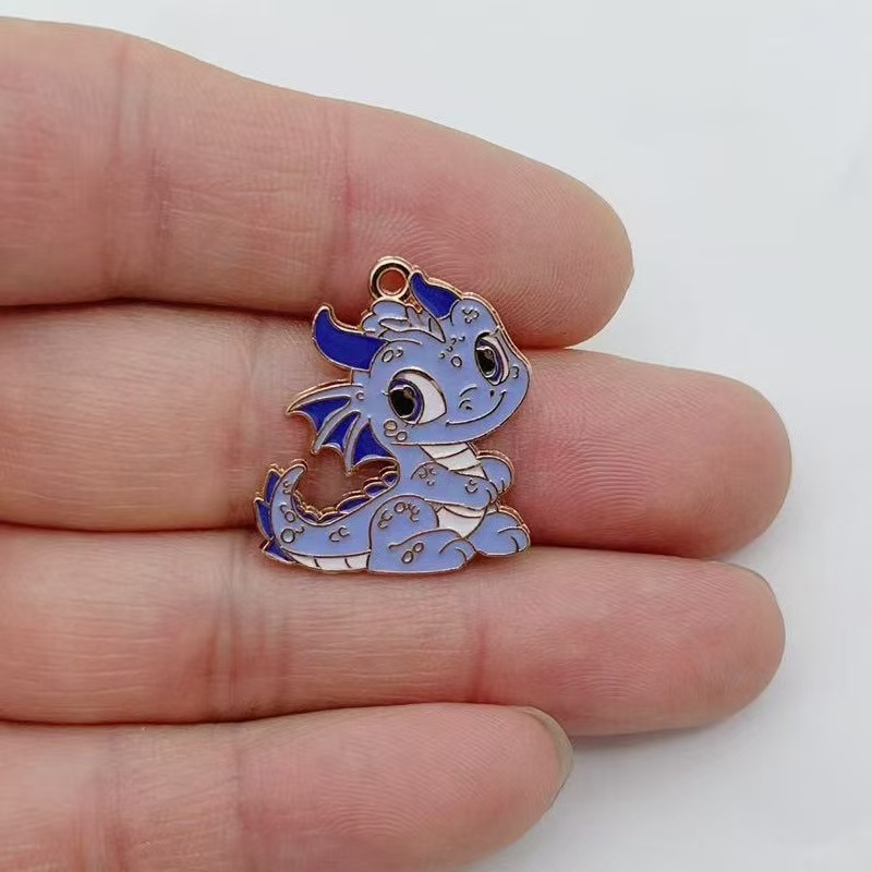 10pcs 개인화 된 작은 비행 드래곤 DIY 만화 드 - Jewelry Making Pendants 리뷰 및 가격